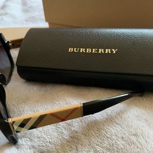 Burberrry sunglasses